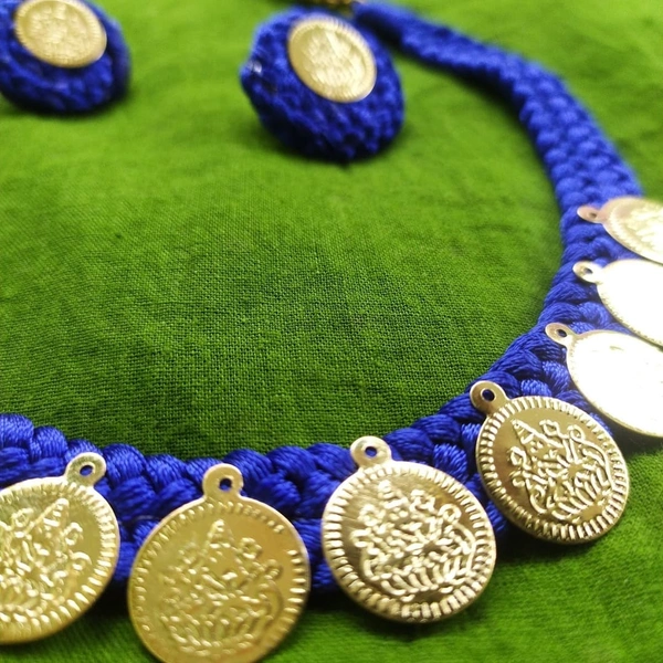 Dark Blue Lakshmi Choker