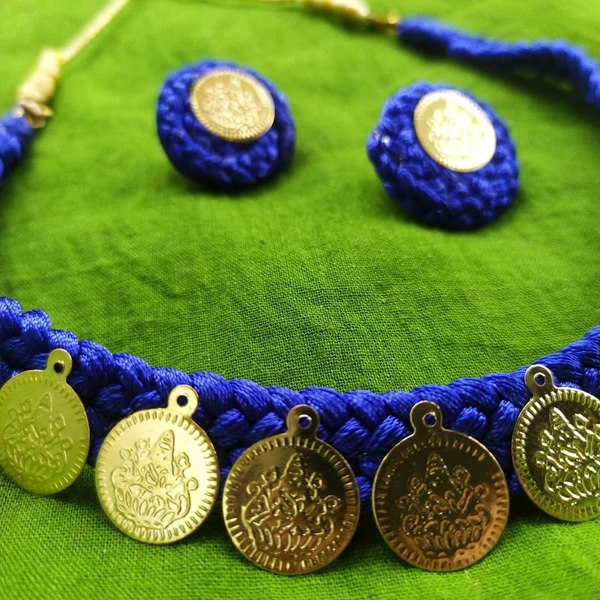 Dark Blue Lakshmi Choker