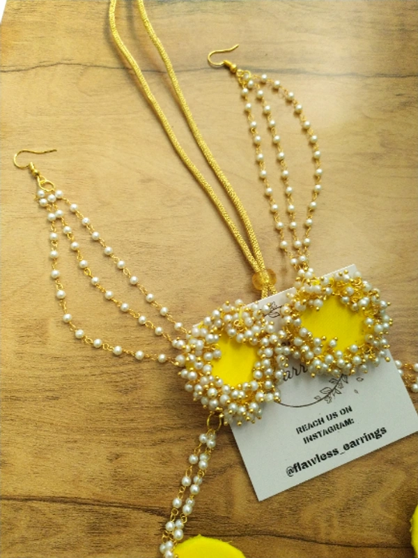 Yellow choker set with maatil