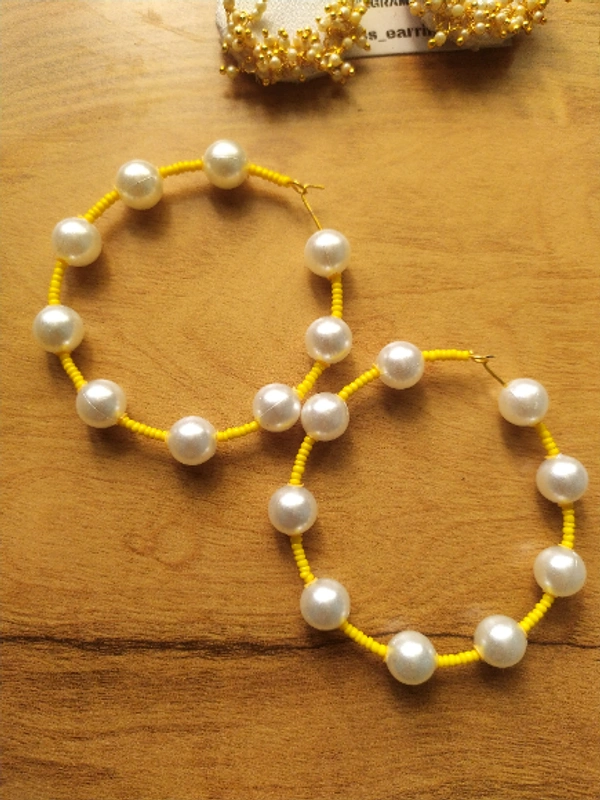 Yelloe jumbo hoops