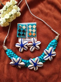 Cowrie Choker Set