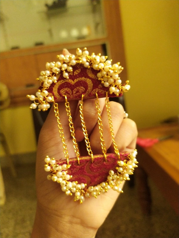Maroon Drop Choker