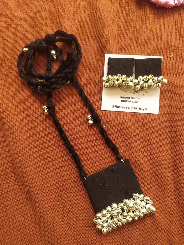 Black Acoba Set