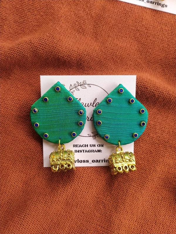 Blue Kundan