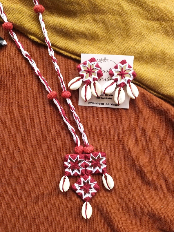 Maroon Mirror Set