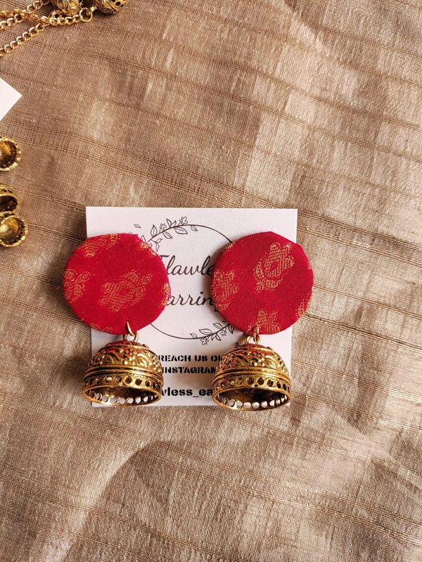 Red Jumka