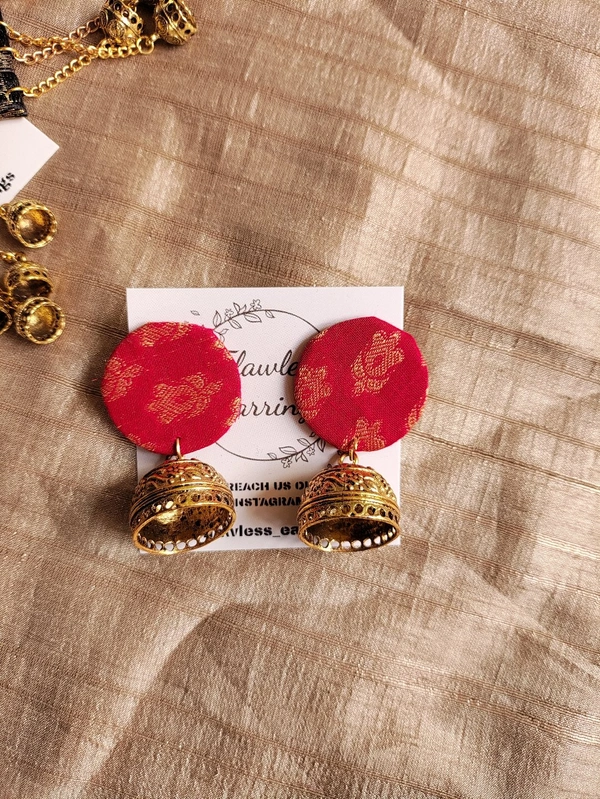 Red Jumka