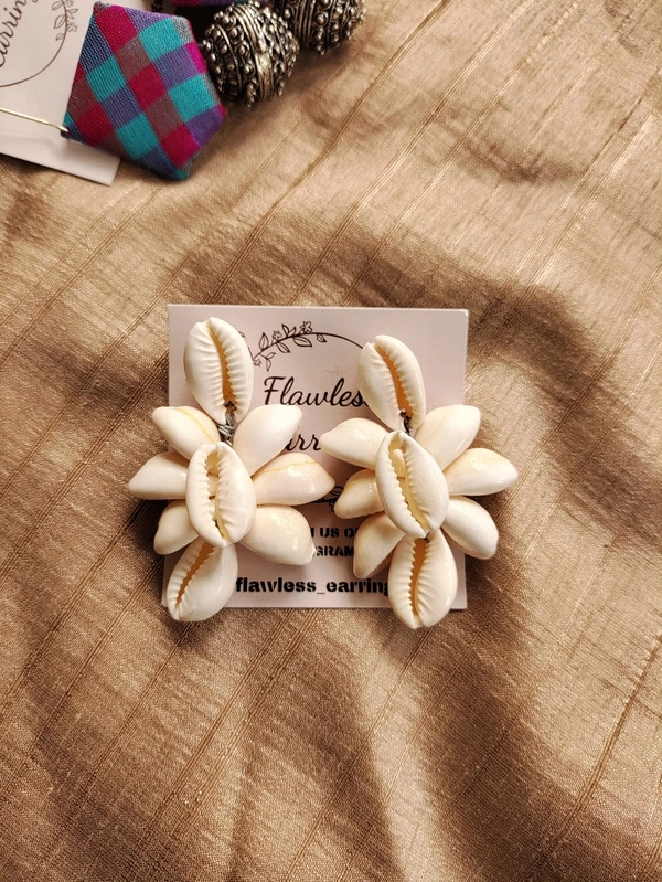 Cowrie Flower 