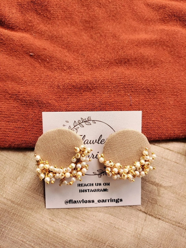 Beige Pearlcircles Stud