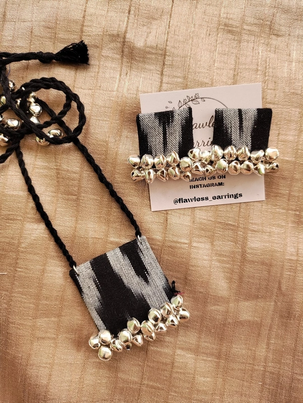 Black Ikkat Set 