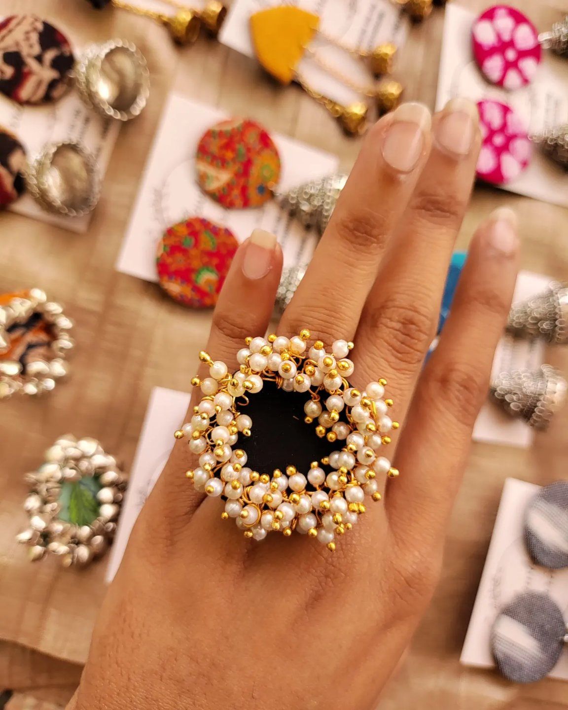 black tahitian pearl ring with lab grown diamonds | vista cañas
