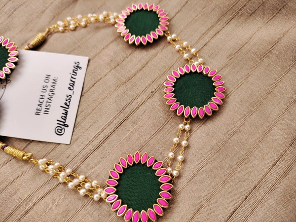 Bottle Green Choker Set 