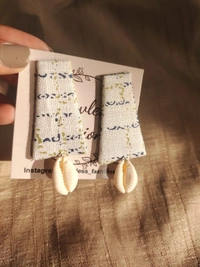 White Cowrie Long
