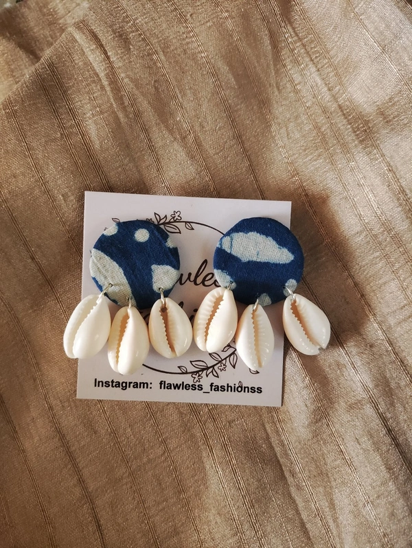Indigo Cowries
