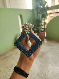 Turquoise Cowrie Square 