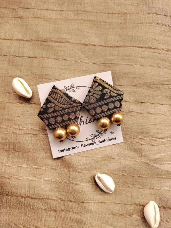 Pentagon Black Bead