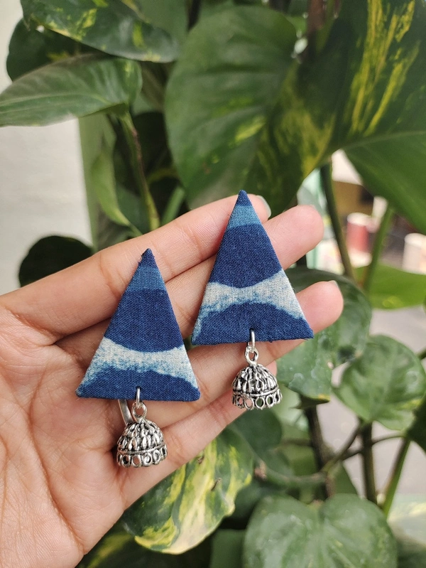 Indigo Triangle 