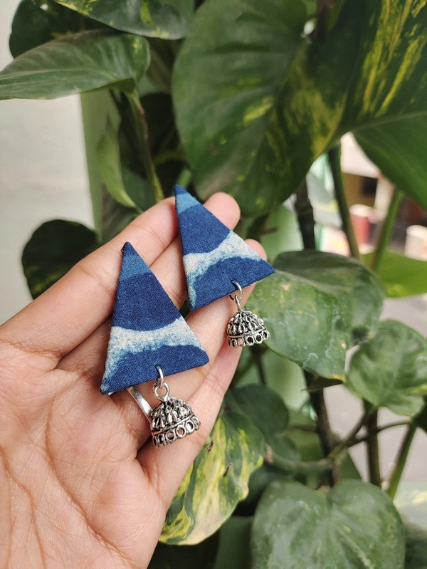 Indigo Triangle 