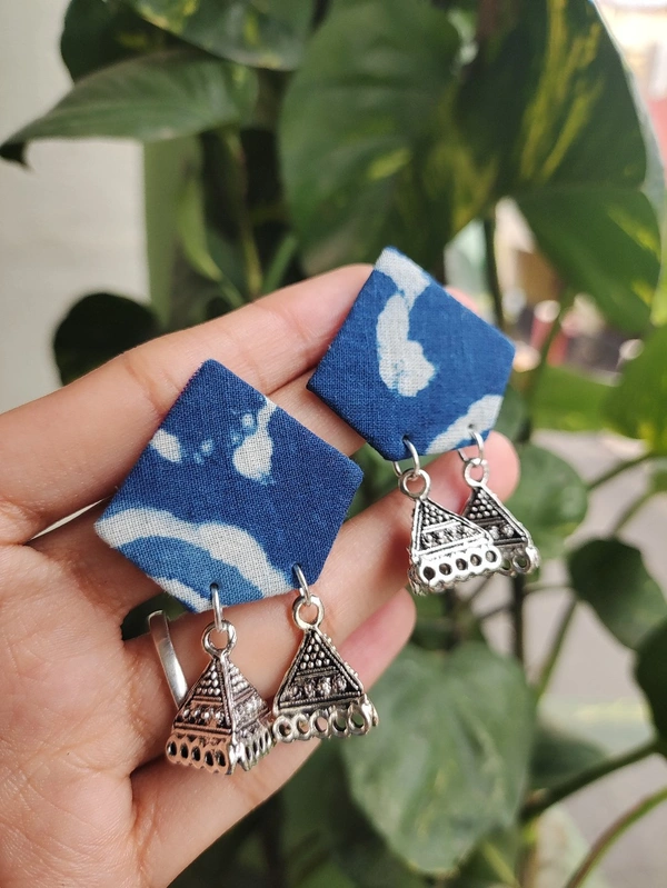 Indigo Pentagon