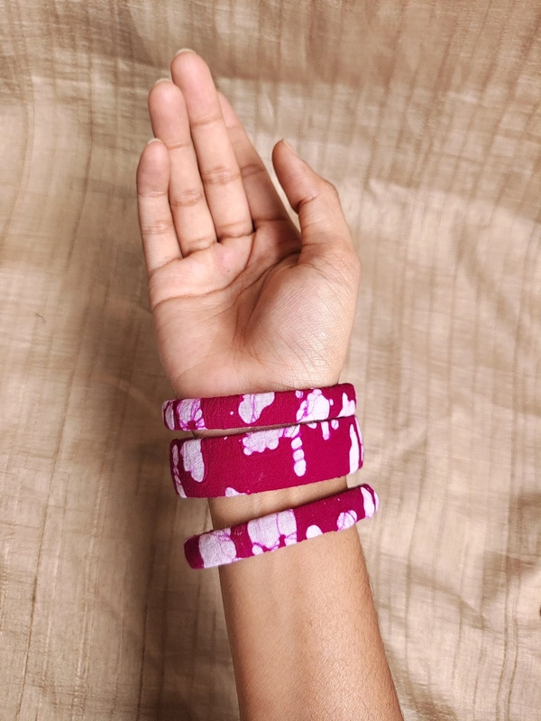 Pink Bangle Set - 2.4