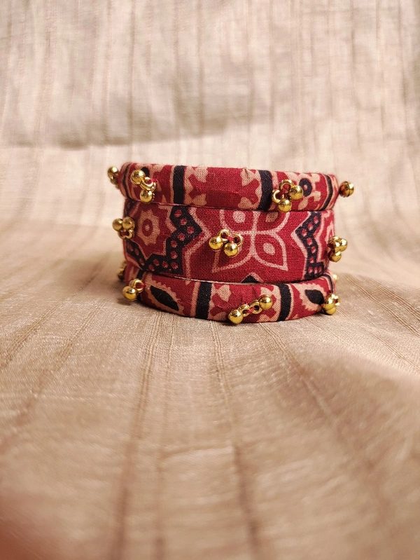 Elephant Maroon Set - 2.8