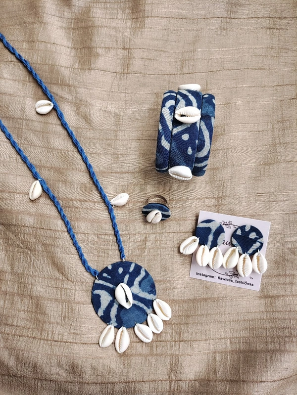 Indigo Cowrie  Set - 2.6