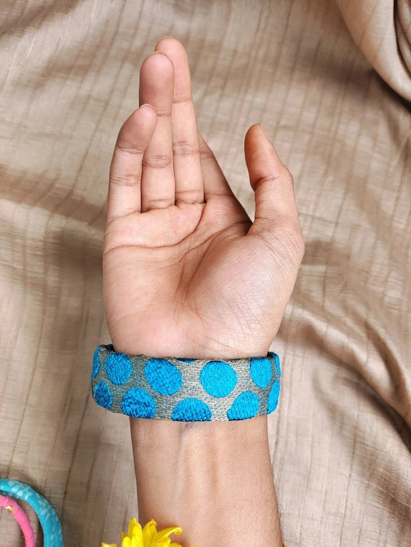 Blue Polka Bangle(1) - 2.6
