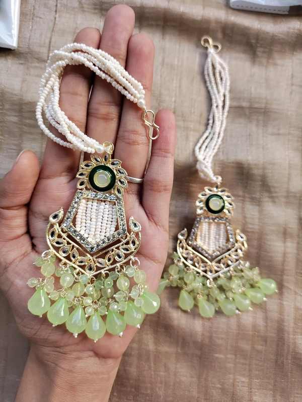 Vidya Earrings  - Snowy Mint