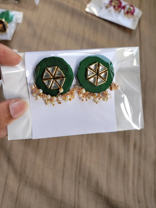 Kundan Stud - Green Leaf