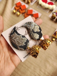 Black Brocade Mango