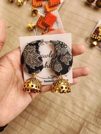 Black Brocade Mango