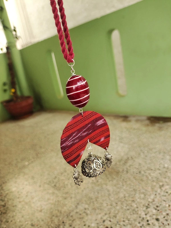 Maroon Orange Neckpiece 