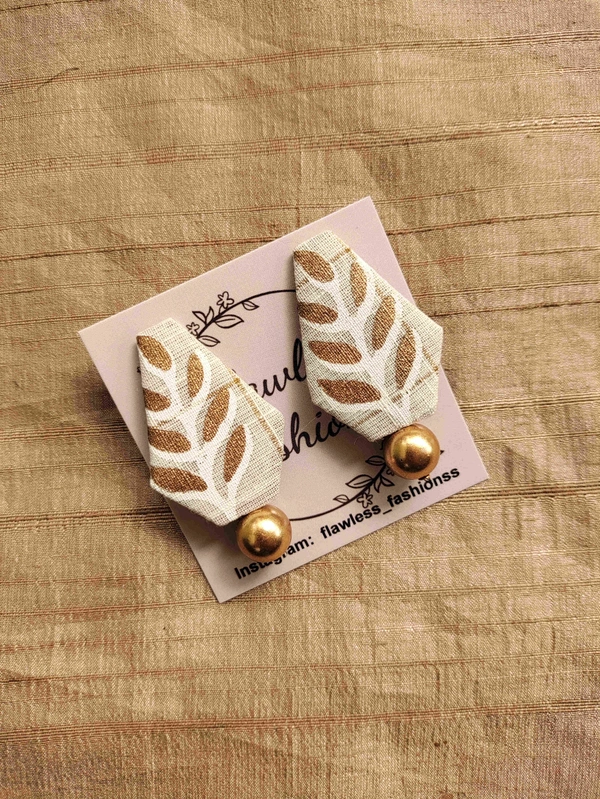 Gold Leaf Bead