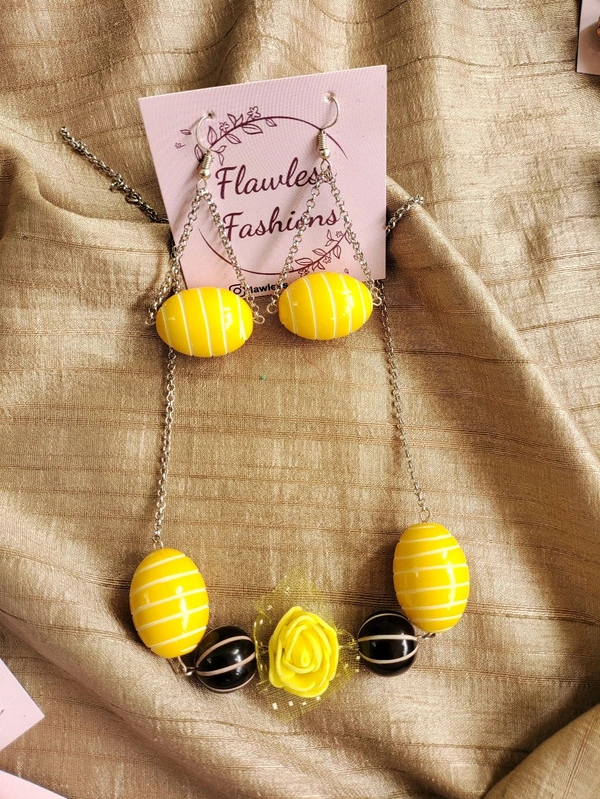 Yellow Set