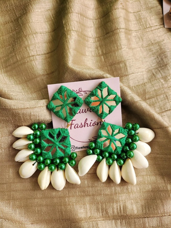 Green Mirror Cowrie
