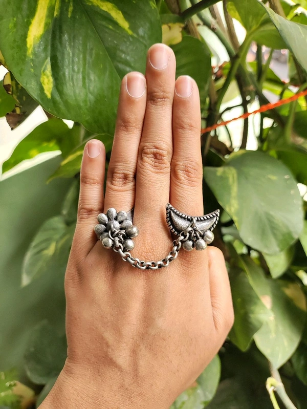 Double Finger Ring