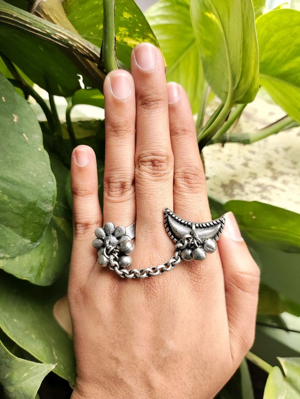 Double Finger Ring
