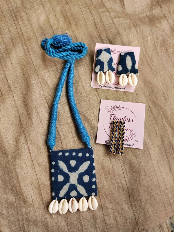 Cowries Neckpiece Combo - Cornflower Blue