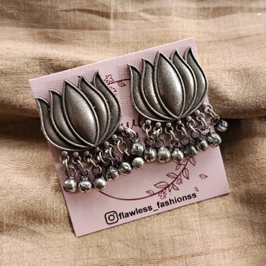 SILVER REPLICA