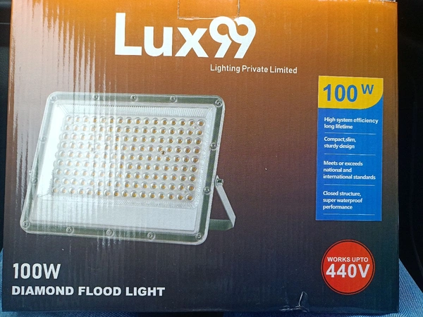 100W Diamond LED Flood Light IP66 1Year Warranty 