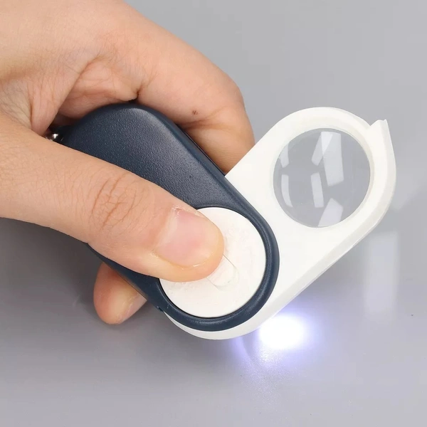Mini Pocket Magnify Glass 10X Magnifying  W / Light Mini Illuminated