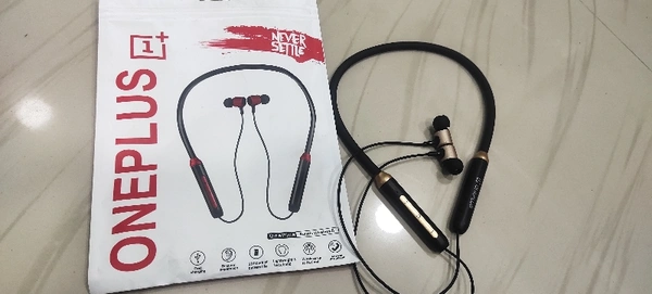 BT Headset 1+ Bullets 8