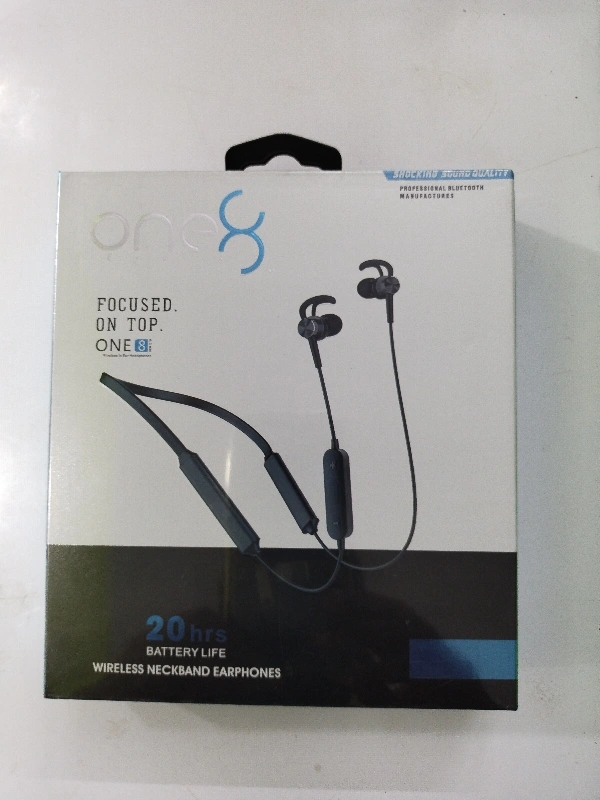 One 8 Wireless Neckband Earphones