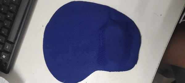 Mouse Pad With Wrist Support