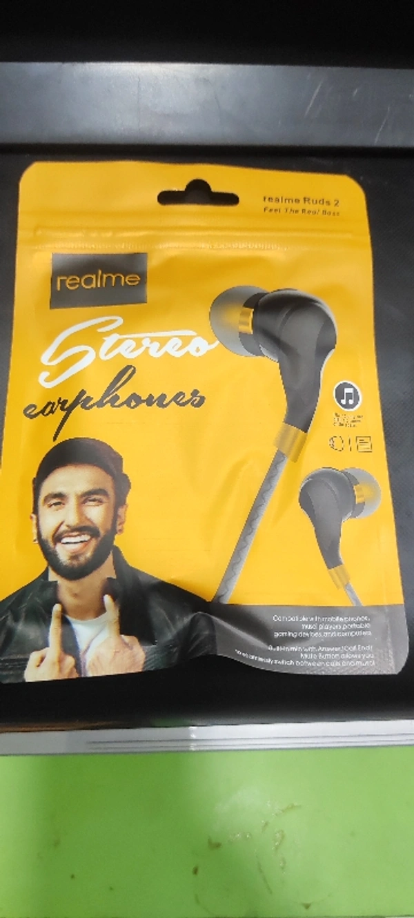Realme Headset R20