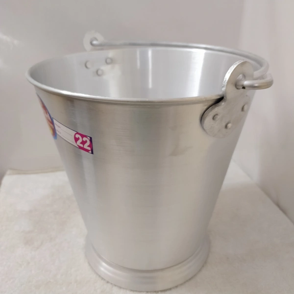 Aluminium Bucket (Used During Decantation)