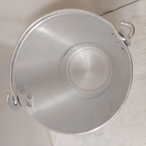 Aluminium Bucket (Used During Decantation)