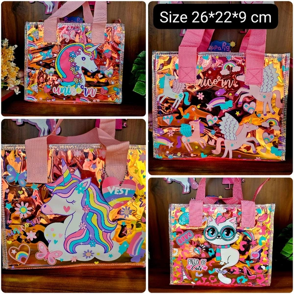 *Vest® Hong Kong*Premium Quality Holographic Tote Bags 🛍Size 26*22*9 cm*