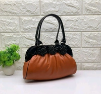 Fashionable Wrist Handle Bag For Women 