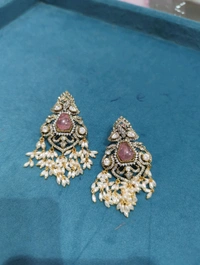 Victorian Pendentsrt  - Pink